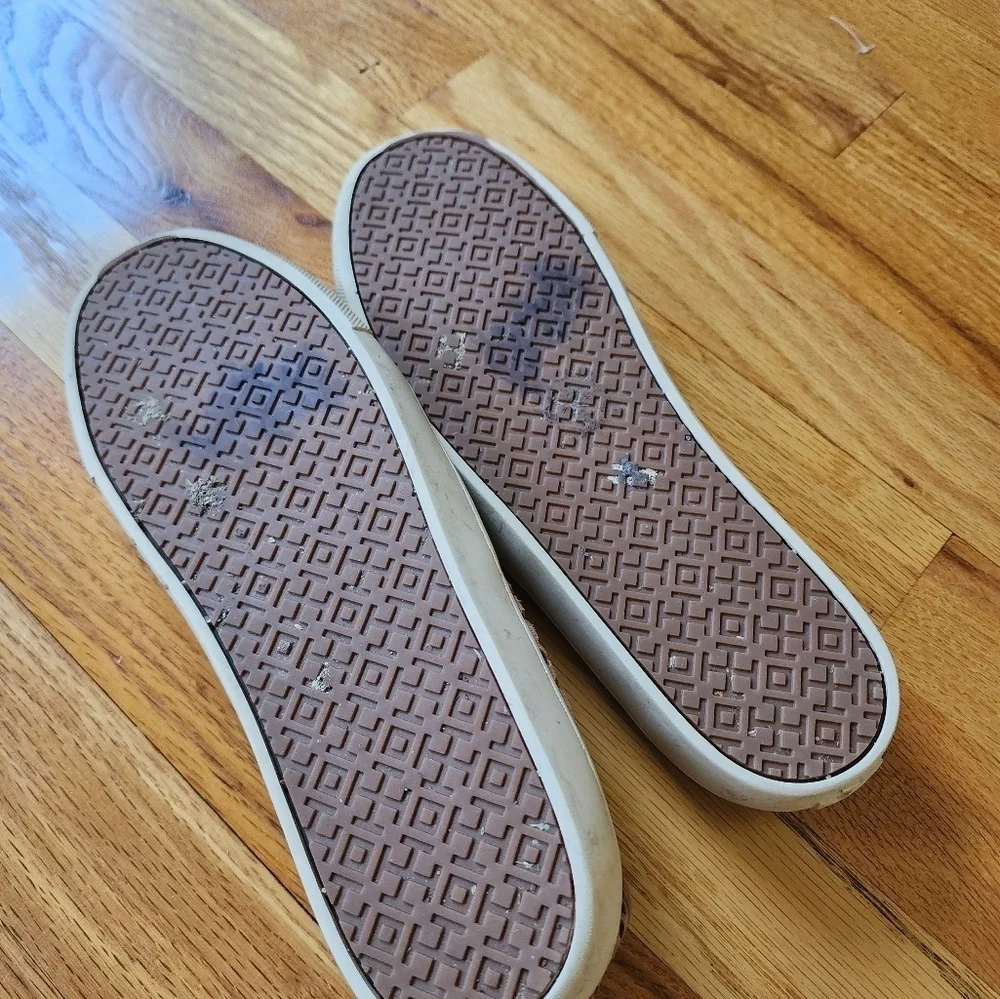 Tory Burch Jesse Perforated Leather Sneaker Slip Ons Size 8.5 Beach Coastal